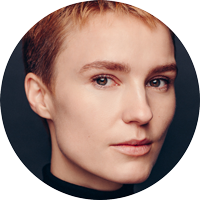 Amanda Collin headshot