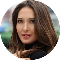 Candice Kumai headshot